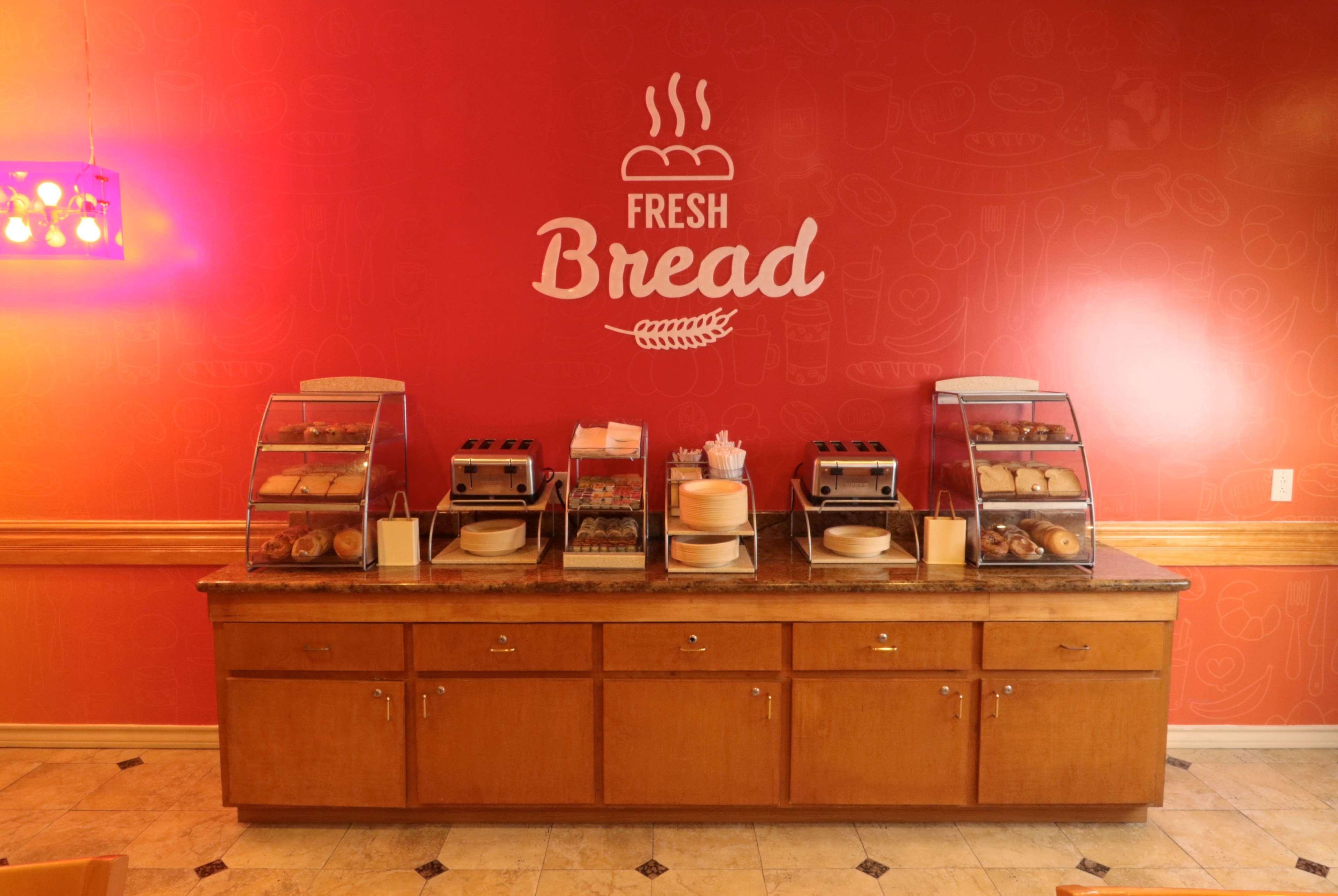 Wyndham Garden Mcallen At La Plaza Mall Eksteriør bilde